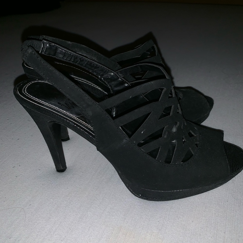 Heel sandal